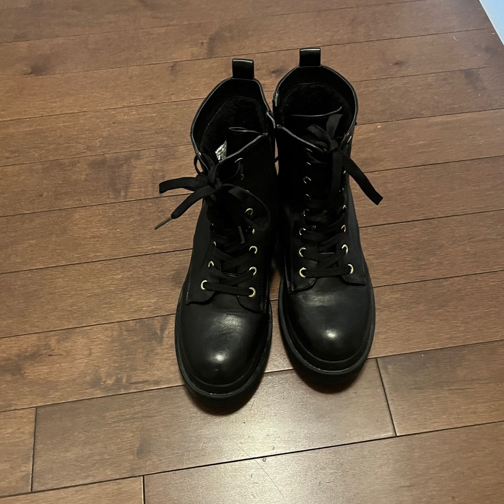 Black Women’s Combat Boots